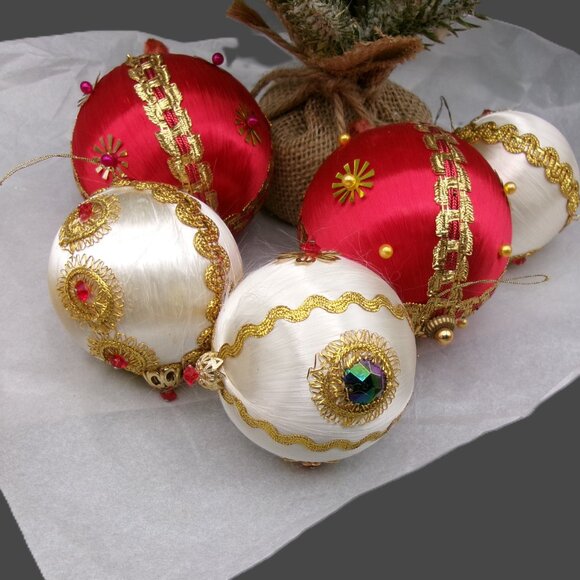 5 Red White Push Pin Christmas Ornaments, Satin Beaded Sequins, Vintage Handmade - Picture 5 of 7